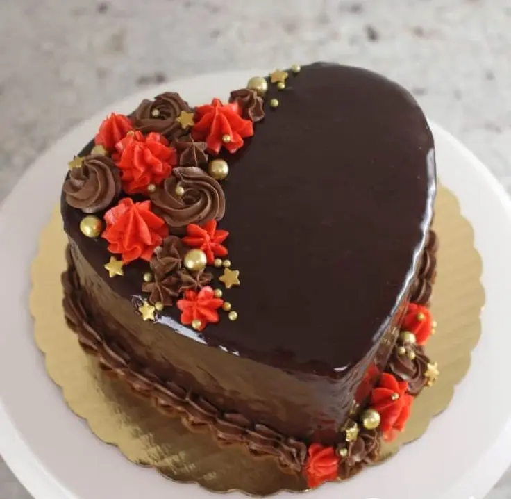 Heart Shape Chocolate Cake 500g